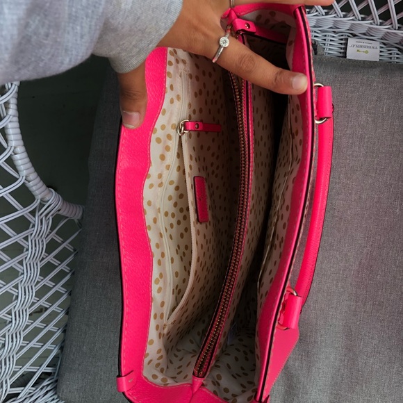 KATE SPADE HOT PINK PURSE - Picture 4 of 4